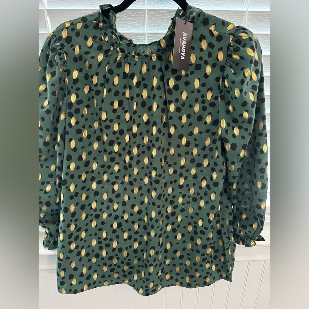 New with tags blouse